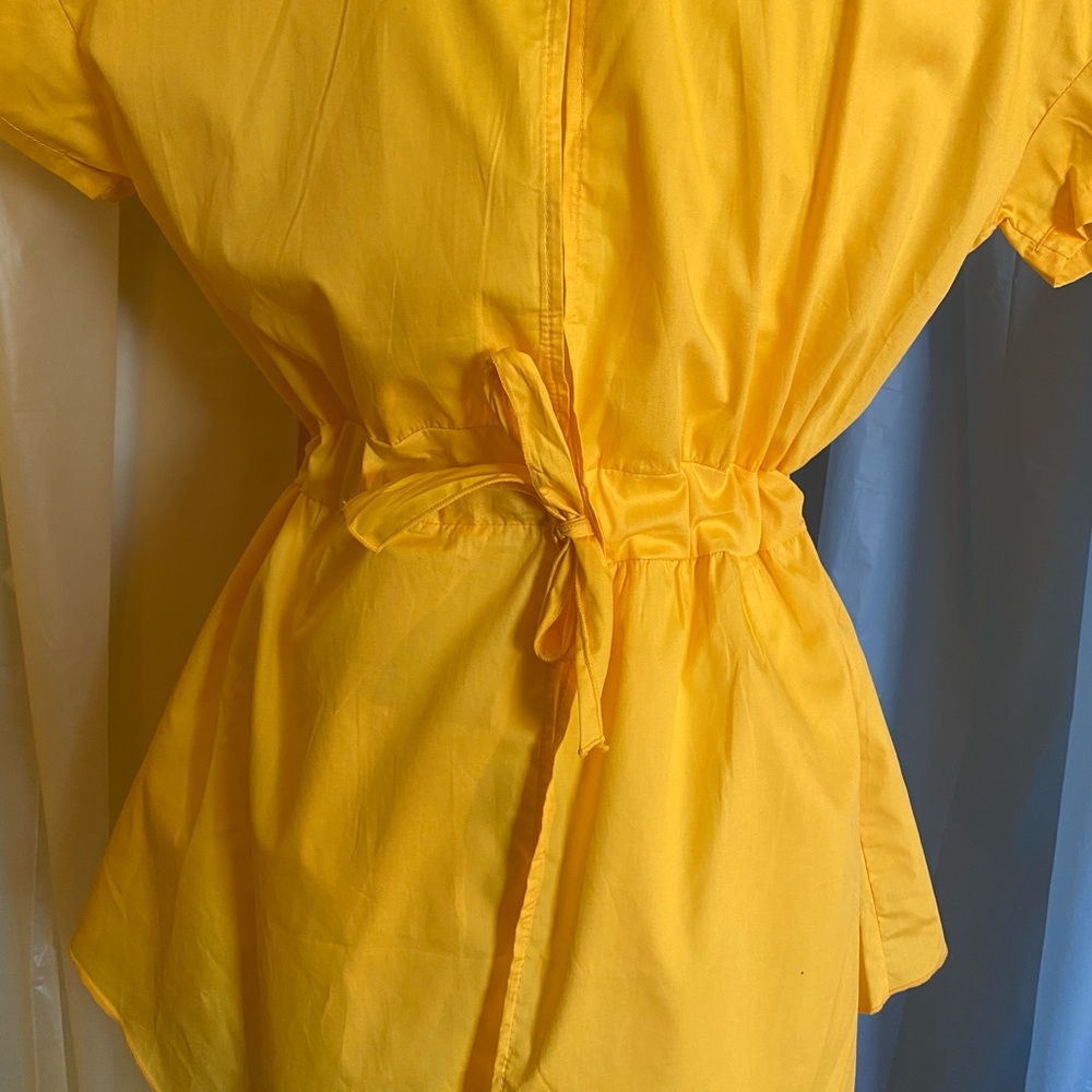 Yellow Top - Picture 6 of 8